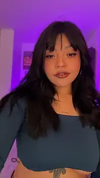 Ashley Chriss online show from 05.17.26