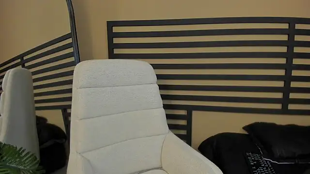 Catyloves online show from 03.07.26