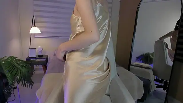 Catyloves online show from 04.25.26