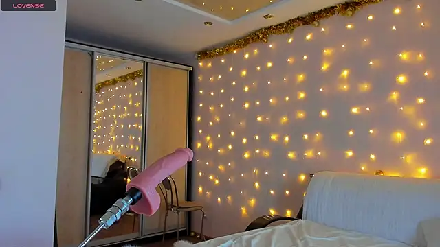 May Flower online show from 12.23.24