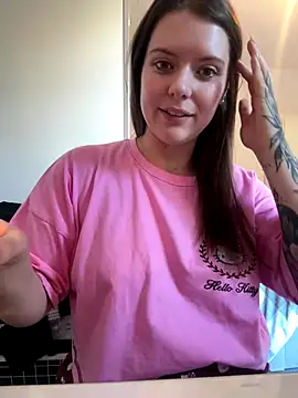 Snapshot of Ragdoll131 chatting on 11.30.25 Ragdoll131 online show from 11.30.25