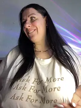 Evelinia online show from 09.25.25