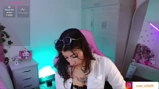 Snapshot of cami_mila9 chatting on 12.14.24 cami mila9 online show from 12.14.24