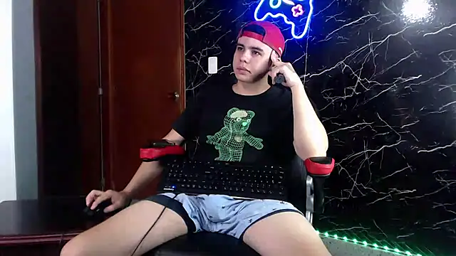 Snapshot of maty_hardx chatting on 12.07.24 maty hardx online show from 12.07.24