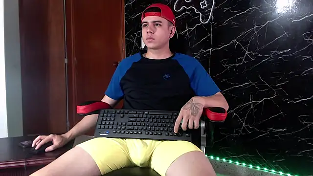 Snapshot of maty_hardx chatting on 02.03.25 maty hardx online show from 02.03.25