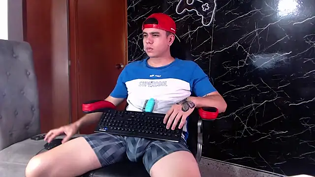 Snapshot of maty_hardx chatting on 03.03.25 maty hardx online show from 03.03.25