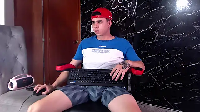 Snapshot of maty_hardx chatting on 03.03.25 maty hardx online show from 03.03.25