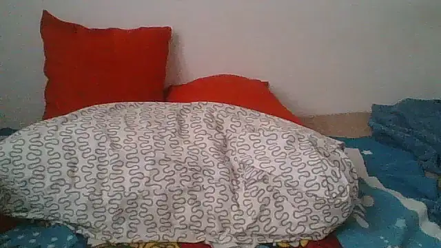 Snapshot of hairygirl80 chatting on 11.21.25 hairygirl80 online show from 11.21.25