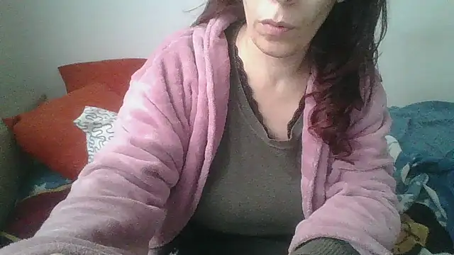 Snapshot of hairygirl80 chatting on 12.02.25 hairygirl80 online show from 12.02.25