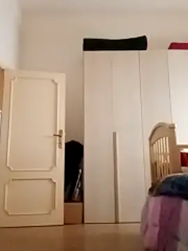 Snapshot of hairygirl80 chatting on 02.02.26 hairygirl80 online show from 02.02.26