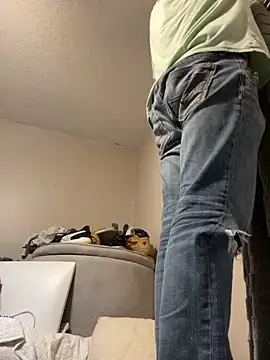 Snapshot of SmokingSloth chatting on 09.11.25 SmokingSloth online show from 09.11.25