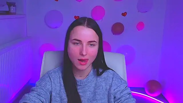 Eva Janee online show from 03.07.25