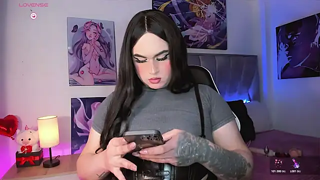 Snapshot of alexia_mattel chatting on 06.10.26 alexia mattel online show from 06.10.26