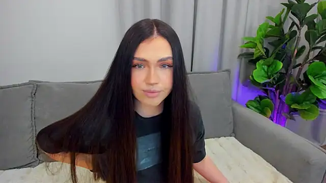 Snapshot of sexyangeloux chatting on 04.17.26 sexyangeloux online show from 04.17.26