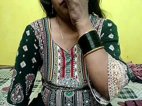 Snapshot of Sexyranibhabhi chatting on 11.26.25 Sexyranibhabhi online show from 11.26.25