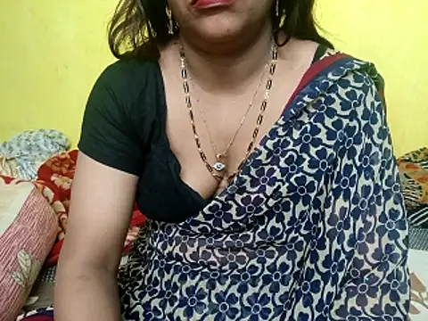 Snapshot of Sexyranibhabhi chatting on 12.15.25 Sexyranibhabhi online show from 12.15.25