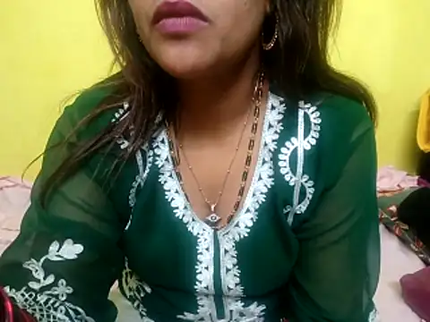 Snapshot of Sexyranibhabhi chatting on 12.21.25 Sexyranibhabhi online show from 12.21.25