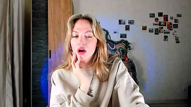 Niky  Jess online show from 12.22.24