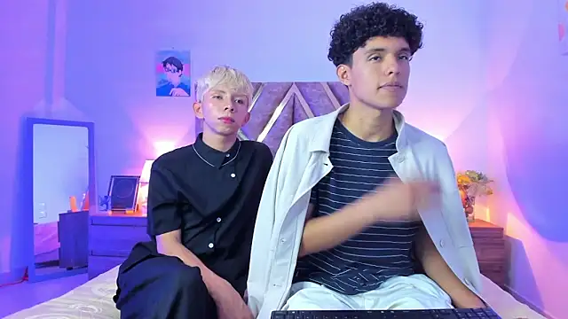 Snapshot of nickolas_moon chatting on 02.15.26 nickolas moon online show from 02.15.26