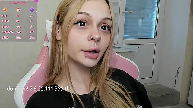 Snapshot of shy_melony chatting on 06.15.26 shy melony online show from 06.15.26