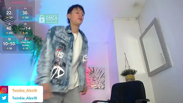 Twinkie-Alex18 online show from 12.05.24
