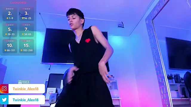 Twinkie-Alex18 online show from 03.10.25