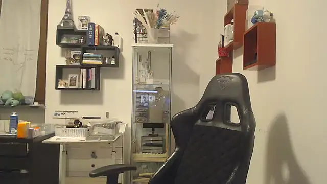 Snapshot of valerysexy chatting on 11.27.25 valerysexy online show from 11.27.25