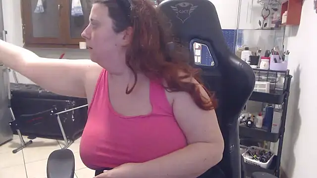 Snapshot of valerysexy chatting on 12.18.25 valerysexy online show from 12.18.25