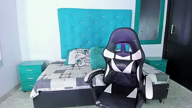 Tasha Sant online show from 09.12.25