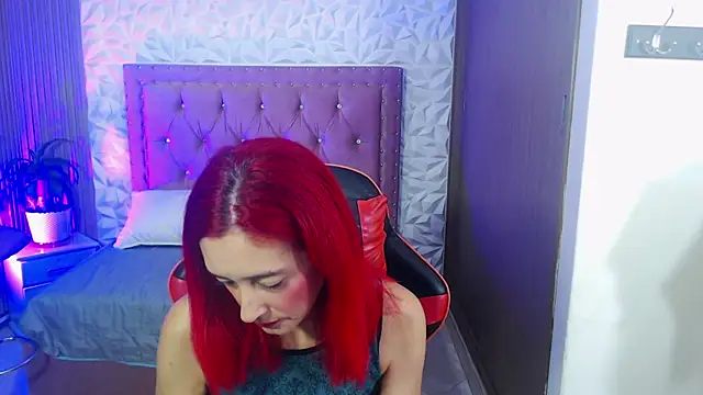 Ruby Your Milf online show from 04.30.26