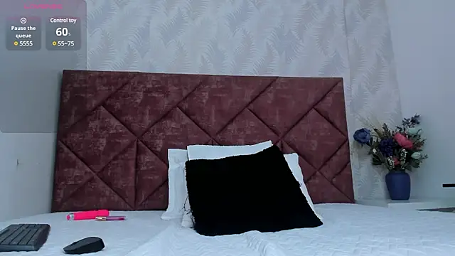  karla Brunette  online show from 12.14.24