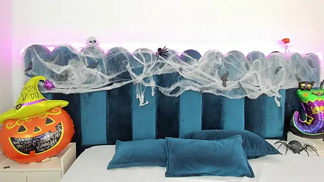 AnnyCherry  online show from 10.29.25