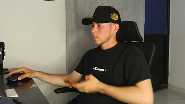 Snapshot of MARTIN_ALDEMAR chatting on 02.10.26 MARTIN ALDEMAR online show from 02.10.26