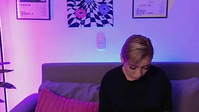 Snapshot of jane_hart_ chatting on 07.11.26 jane hart online show from 07.11.26