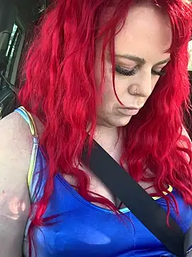 Snapshot of redxxxvixen chatting on 03.18.25 redxxxvixen online show from 03.18.25