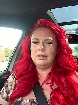 Snapshot of redxxxvixen chatting on 03.19.25 redxxxvixen online show from 03.19.25