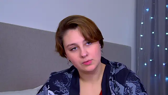 Snapshot of MaryMurray chatting on 01.23.25 MaryMurray online show from 01.23.25