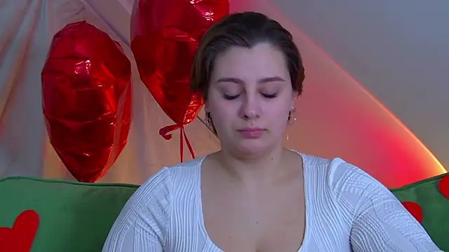 Snapshot of MaryMurray chatting on 02.17.25 MaryMurray online show from 02.17.25
