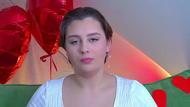 Snapshot of MaryMurray chatting on 02.17.25 MaryMurray online show from 02.17.25