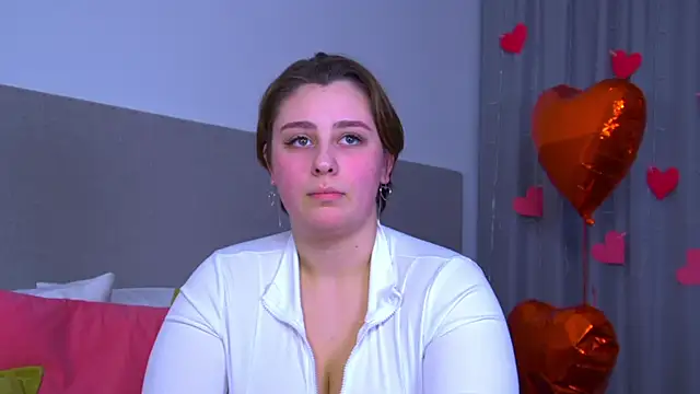 Snapshot of MaryMurray chatting on 02.19.25 MaryMurray online show from 02.19.25