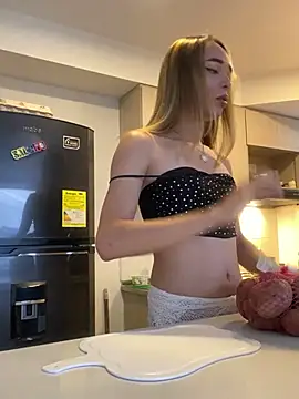 Linda Crawford online show from 03.11.25