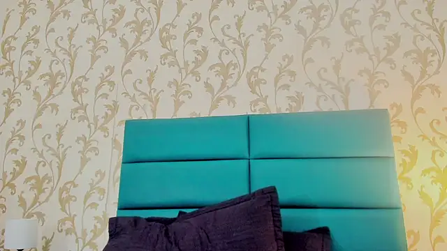 Amberr Greyy online show from 12.14.24