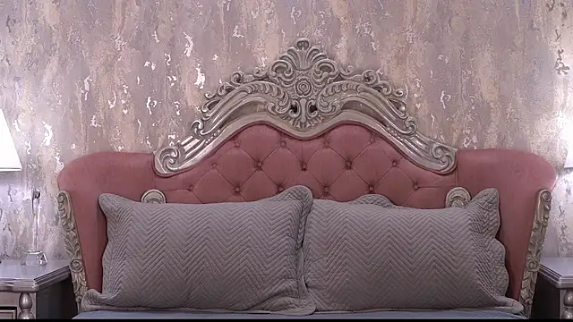 AngelineConnor online show from 07.30.26