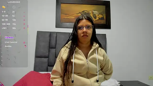 Snapshot of Vahiolet_smith chatting on 07.16.26 Vahiolet smith online show from 07.16.26