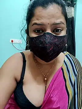 Snapshot of payal_sharma1 chatting on 12.19.25 payal sharma1 online show from 12.19.25