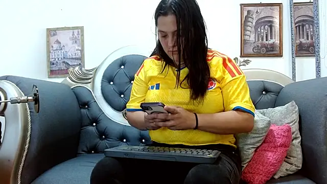 Snapshot of KataleyaStiward chatting on 06.17.26 KataleyaStiward online show from 06.17.26