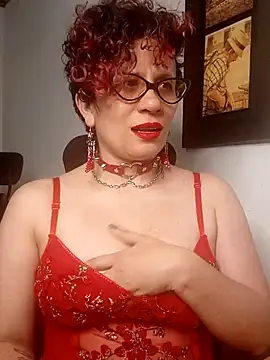 Snapshot of Daneshka_naughty chatting on 12.08.24 Daneshka naughty online show from 12.08.24