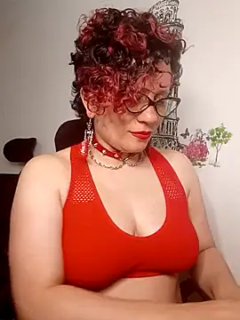 Snapshot of Daneshka_naughty chatting on 01.07.25 Daneshka naughty online show from 01.07.25