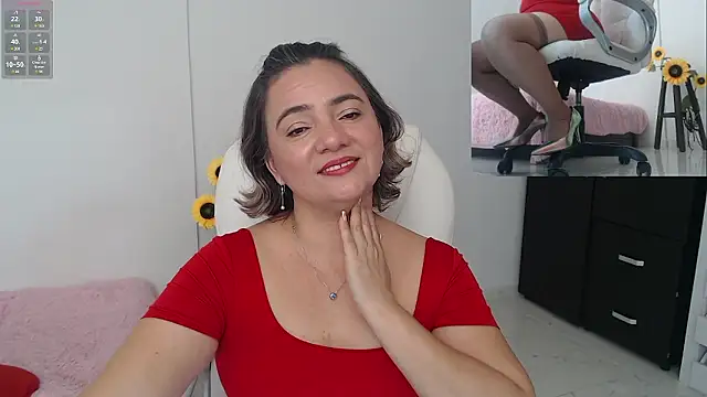 Snapshot of Ghada_milf chatting on 12.07.24 Ghada milf online show from 12.07.24
