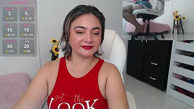 Snapshot of Ghada_milf chatting on 12.12.24 Ghada milf online show from 12.12.24